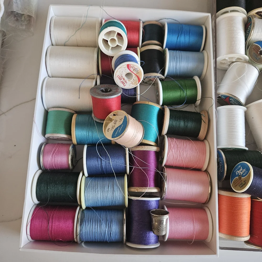 Assorted Sewing Thread Spools - Multi Color - Picture 2 of 3